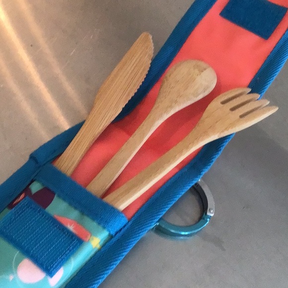 NEW Disney Park MERCH! Bamboo utensil set w/carrying case.Mouse carabiner. - Picture 3 of 10